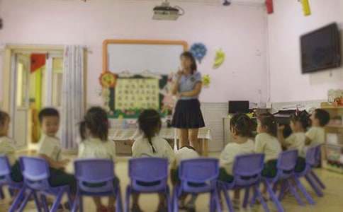 幼儿园老师求职信模板2篇